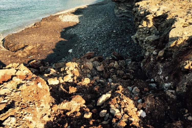 Spiaggia_BueMarino_Macari_danni_3