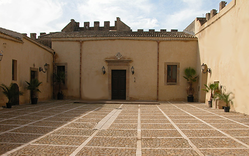 castello grifeo cortile