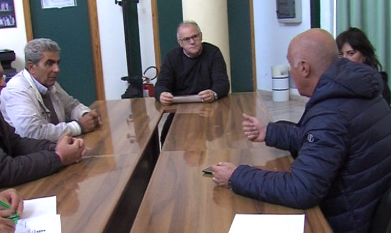 alcamo-riunione-coc-per-emergenza-terremoto-2-novembre-2016