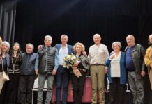 Mary Cipolla incanta Castellammare: ironia e identità al teatro Apollo-Guadagno