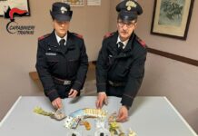 Santa Ninfa, droga e contanti in casa: arrestata una coppia per spaccio